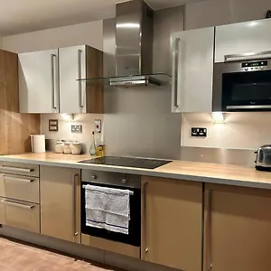 Skylineviews 2 Bed 2 Bath Flat Near Canary Wharf, O2 & Excel London